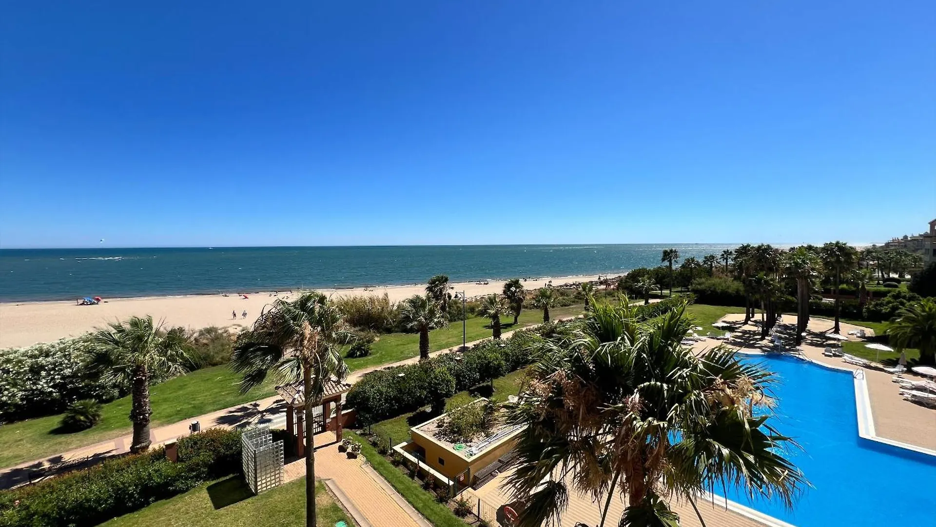 Atico Primera Linea Huelva Apartment
